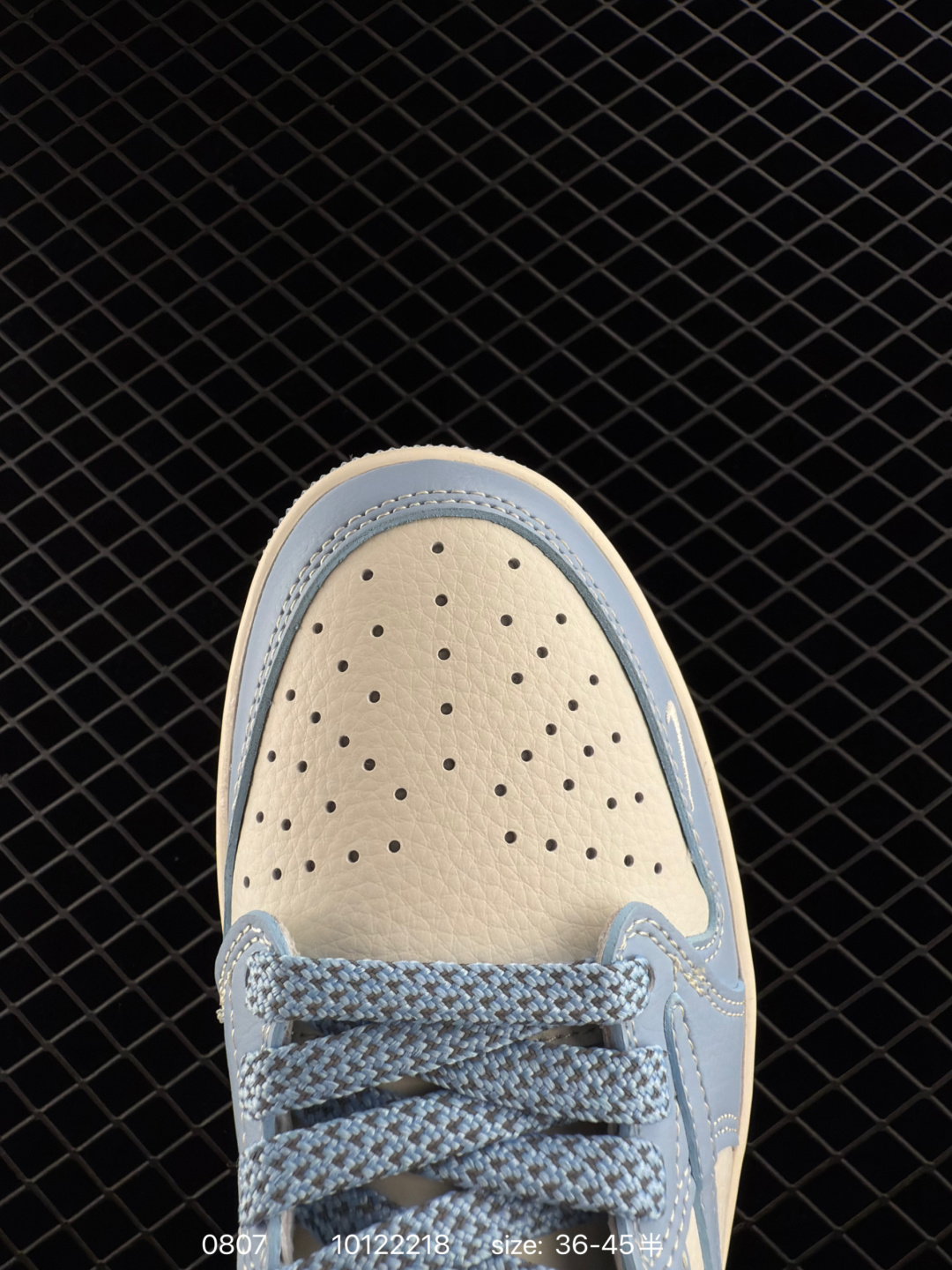 Travis Scott x Air Jordan 1 ” Reverse Mocha “